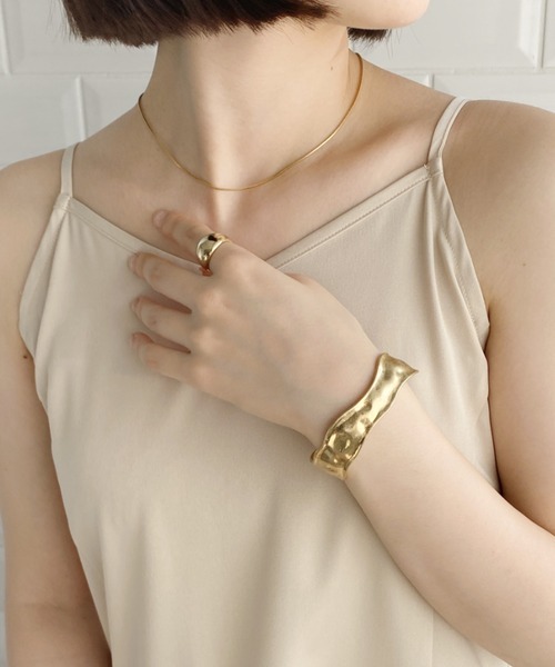 ciite'（シーテ）の「マットデザインバングル（バングル/リストバンド・レディース・ゴールド/シルバー・FREE）」の14枚目の写真