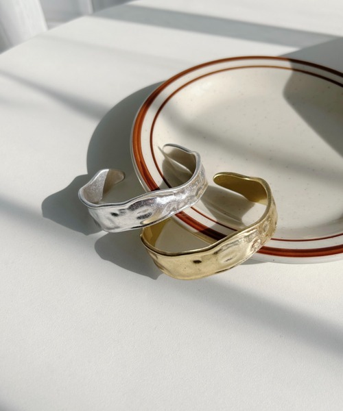 ciite'（シーテ）の「マットデザインバングル（バングル/リストバンド・レディース・ゴールド/シルバー・FREE）」の17枚目の写真