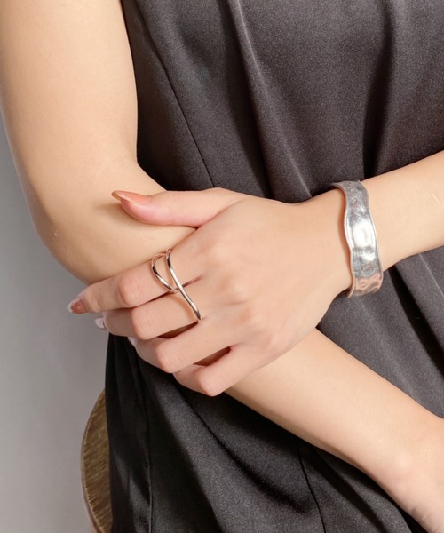 ciite'（シーテ）の「マットデザインバングル（バングル/リストバンド・レディース・ゴールド/シルバー・FREE）」の19枚目の写真
