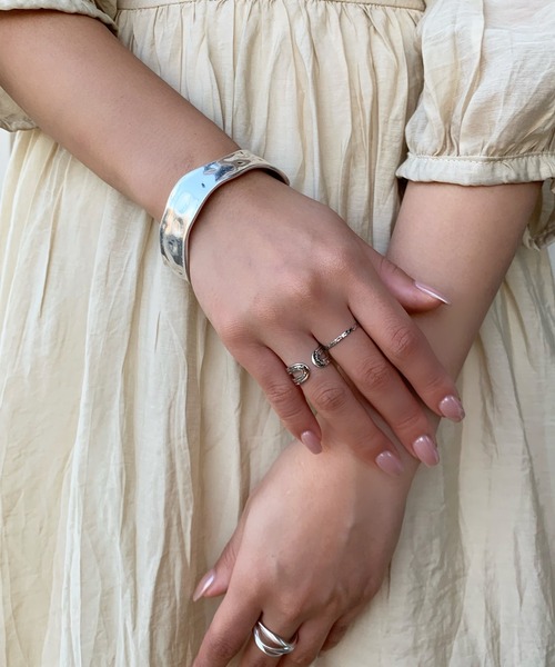 ciite'（シーテ）の「マットデザインバングル（バングル/リストバンド・レディース・ゴールド/シルバー・FREE）」の22枚目の写真