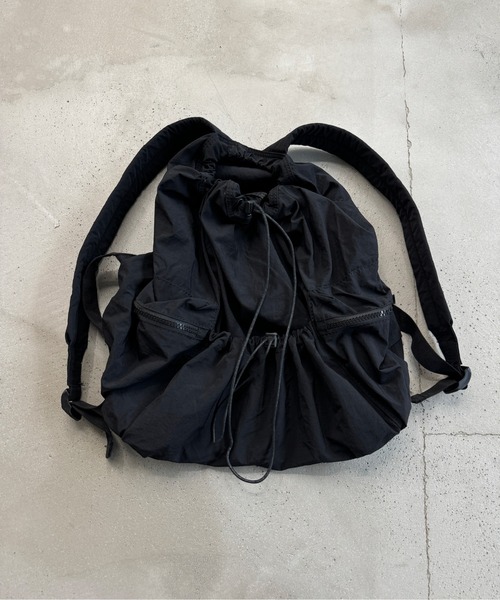 sedacle（セダクル）の「ナイロンナップサック（バックパック/リュック・メンズ・アイボリー/ブラック・FREE）」の11枚目の写真