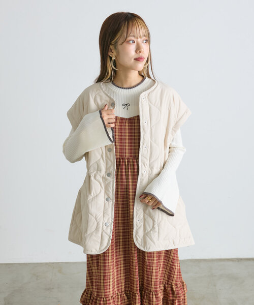 w closet（ダブルクローゼット）の「２WAYキルティングジャケット（その他アウター・レディース・オフホワイト/アイボリー/カーキ・FREE）」の5枚目の写真