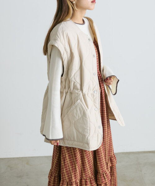 w closet（ダブルクローゼット）の「２WAYキルティングジャケット（その他アウター・レディース・オフホワイト/アイボリー/カーキ・FREE）」の6枚目の写真