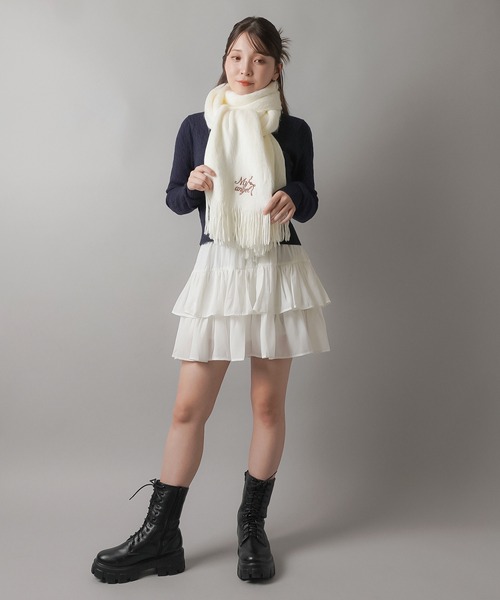 SPINNS（スピンズ）の「ふわふわシャギー大判ストール　刺繍ロゴ（ストール/ショール・レディース・アイボリー/ピンク/ベージュ・ONESIZE）」の7枚目の写真