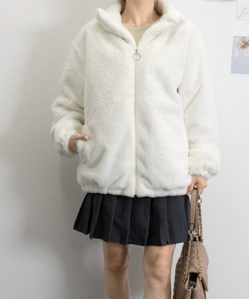Miniministore(ミニミニストア)の「スタンドカラーボアジャケット レディース(ブルゾン・レディース・グレー/ベージュ/オフホワイト/ブラック・FREE)」の17枚目の写真