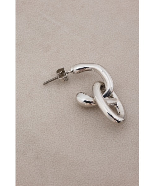 AZUL by moussy（アズールバイマウジー）の「アンカーチェーンミニフープピアス（ピアス（両耳用）・レディース・ゴールド系その他/シルバー・FREE）」の7枚目の写真