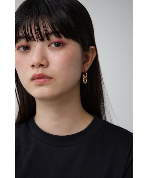 AZUL by moussy（アズールバイマウジー）の「アンカーチェーンミニフープピアス（ピアス（両耳用）・レディース・ゴールド系その他/シルバー・FREE）」の8枚目の写真