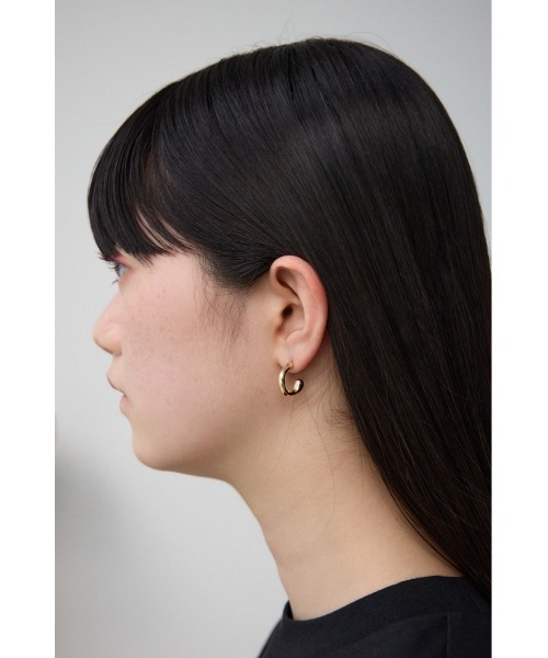 AZUL by moussy（アズールバイマウジー）の「アンカーチェーンミニフープピアス（ピアス（両耳用）・レディース・ゴールド系その他/シルバー・FREE）」の9枚目の写真