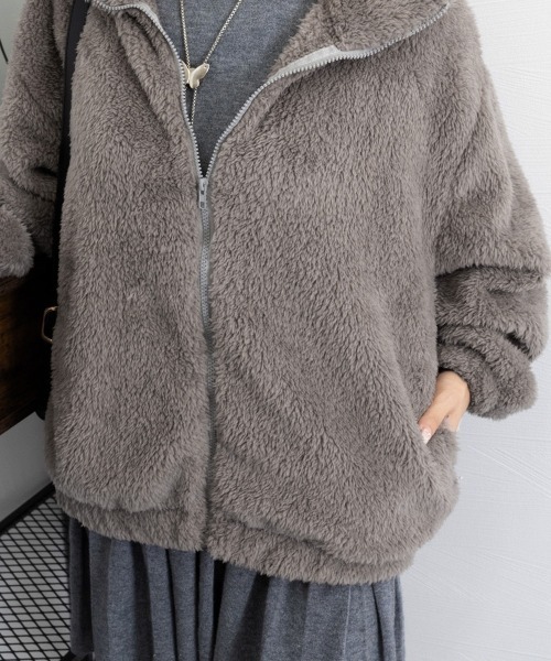 Miniministore(ミニミニストア)の「ファージャケット レディースボアブルゾン(ブルゾン・レディース・ダークグレー/オフホワイト・FREE)」の8枚目の写真