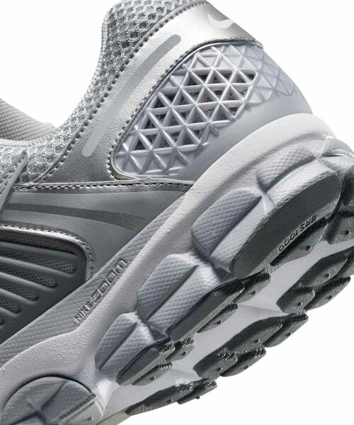ナイキズームボメロ5メンズシューズ/NikeZoomVomero5Men'sShoesFJ4151-003WolfGrey