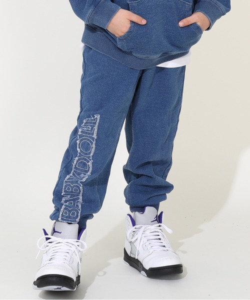 BABYDOLL（ベビードール）の「親子お揃い パッチワーク ニットデニムロングパンツ 0092K（トップス別売り）（その他パンツ・キッズ・チャコールグレー/ライトインディゴブルー・90cm/100cm/110cm/120cm/130cm/140cm/150cm/80ｃｍ）」の2枚目の写真
