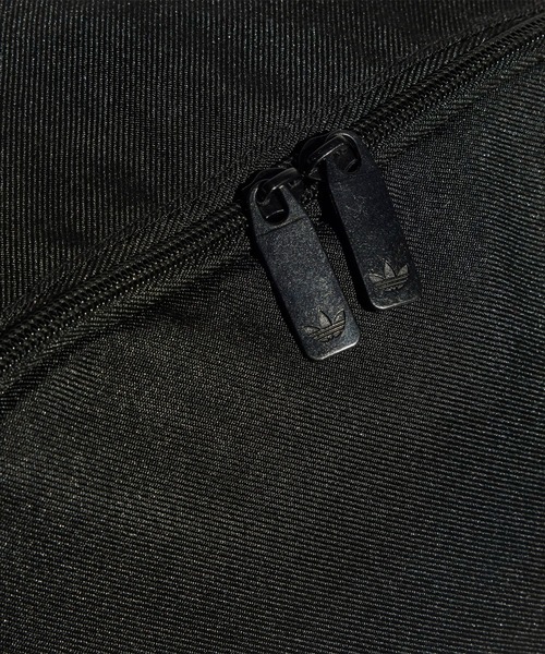 adidas(アディダス)の「アディカラー バックパック / アディダスオリジナルス adidas Originals(バックパック/リュック・メンズ・ネイビー/ブラック×ブラック・FREE)」の5枚目の写真