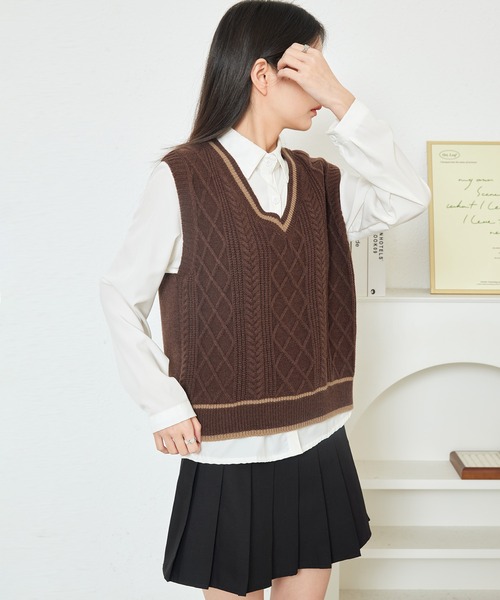 MAISON DE THERESE（メゾン ド テレーズ）の「ニットバイカラーベスト（ベスト・レディース・モカ/ネイビー/ブラック/アイボリー/ブラウン系その他/グレー・FREE）」の8枚目の写真