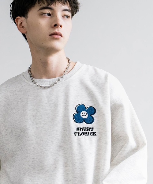 Rocky Monroe（ロッキーモンロー）の「オーバーサイズワンポイントサガラ刺繍トレーナー（スウェット・メンズ・ブラック系/グレー/ブラック/グレー系・L/M）」の3枚目の写真