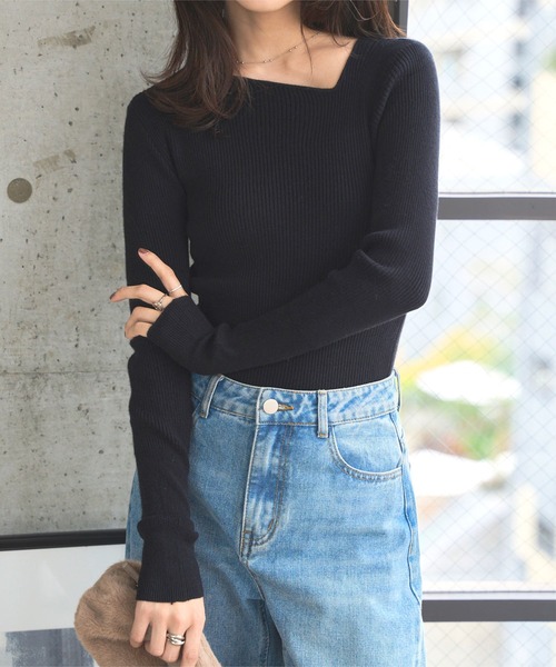 KOBE LETTUCE(コウベレタス)の「アシンメトリーネックリブニット(ニット/セーター・レディース・ブラック/アイボリー系/グレー×ピンク/ネイビー系/モカ/ホワイト×グレー・M)」の12枚目の写真