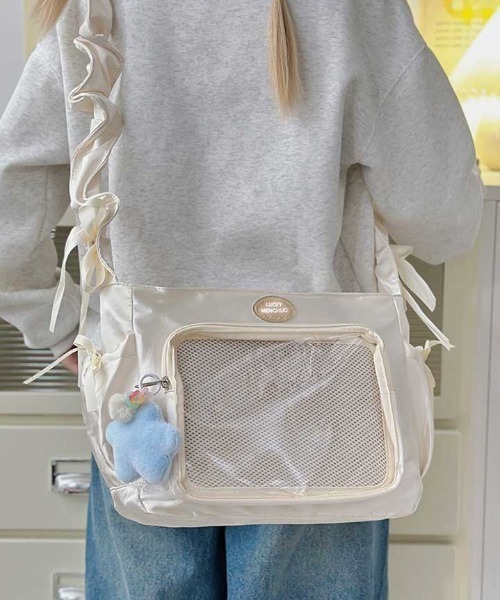 SHEPP（シープ）の「ギャザー ショルダー 痛バッグ クリア リボン（ショルダーバッグ・レディース・ホワイト/ブラック/ピンク/シルバー/ブルー・F）」の2枚目の写真