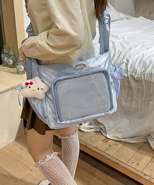 SHEPP（シープ）の「ギャザー ショルダー 痛バッグ クリア リボン（ショルダーバッグ・レディース・ホワイト/ブラック/ピンク/シルバー/ブルー・F）」の4枚目の写真