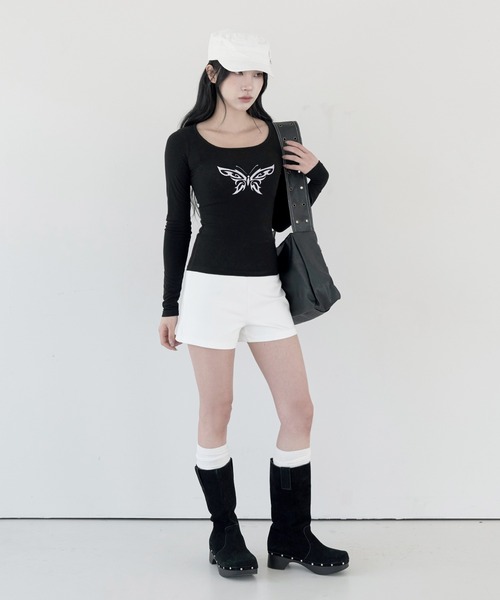 FOLLOWIN（フォロウィン）の「【高い伸縮性】ハイウエストフロントピンタックミニハーフパンツ（その他パンツ・レディース・アイボリー/ブラック・SMALL/MEDIUM/LARGE）」の16枚目の写真