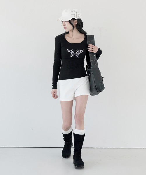 FOLLOWIN（フォロウィン）の「【高い伸縮性】ハイウエストフロントピンタックミニハーフパンツ（その他パンツ・レディース・アイボリー/ブラック・SMALL/MEDIUM/LARGE）」の18枚目の写真