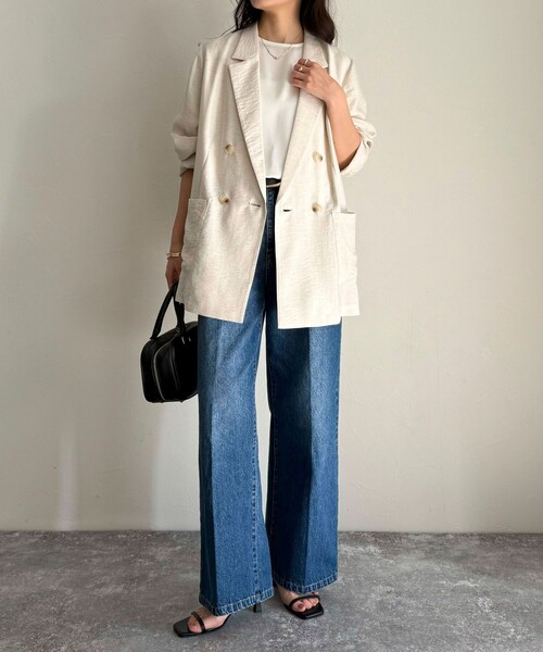 fredy emue（フレディエミュ）の「《セットアップ対応》リネン混スラブツイルダブルジャケット（テーラードジャケット・レディース・ベージュ/ネイビー・38）」の11枚目の写真