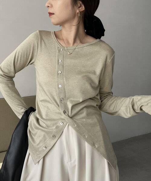 CAPRICIEUX LE'MAGE（カプリシューレマージュ）の「アシメボタンカーデ風ロンT（Tシャツ/カットソー・レディース・グリーン/ホワイト/ブラック・FREE）」の3枚目の写真