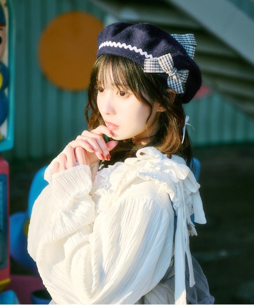 kutir（クティール）の「【クティールとレトロ】チェックリボンベレー帽（ハンチング/ベレー帽・レディース・グレー/オフホワイト/キャメル/ネイビー・FREE）」の15枚目の写真