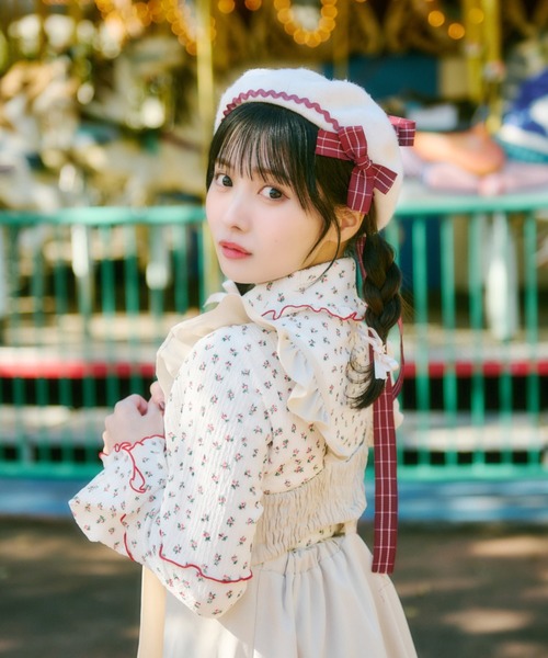 kutir（クティール）の「【クティールとレトロ】チェックリボンベレー帽（ハンチング/ベレー帽・レディース・グレー/オフホワイト/キャメル/ネイビー・FREE）」の8枚目の写真