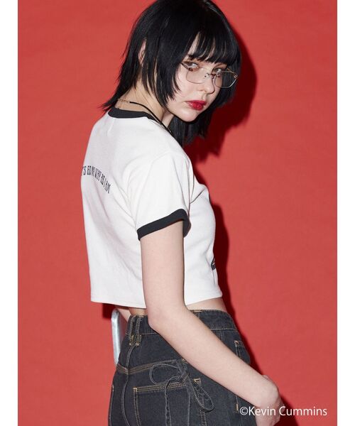 jouetie(ジュエティ)の「【KevinCummins×jouetie】フィットフォトTシャツ(Tシャツ/カットソー・レディース・ブラウン/オフホワイト/ブラック・MEDIUM)」の5枚目の写真