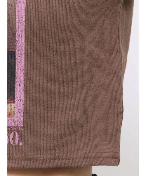 jouetie(ジュエティ)の「【KevinCummins×jouetie】フィットフォトTシャツ(Tシャツ/カットソー・レディース・ブラウン/オフホワイト/ブラック・MEDIUM)」の20枚目の写真