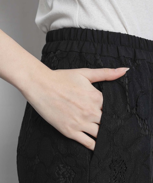 RAW FUDGE(ローファッジ)の「レースワイドストレートパンツ(その他パンツ・レディース・オフホワイト/ブラック・M)」の16枚目の写真