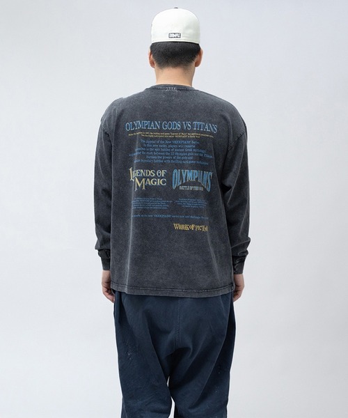 EXAMPLE(エグザンプル)の「EXAMPLE ”WORK OF FICTION” OLYMPIANS L/S TEE(Tシャツ/カットソー・メンズ・ブラック系その他・L/M/XXL/XL)」の8枚目の写真