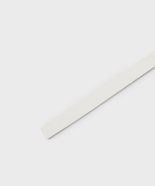 UNTITLED（アンタイトル）の「【本革 旬トレンド】ナローベルト（ベルト・レディース・ナチュラル/ブラック系5/ボルドー・99）」の5枚目の写真