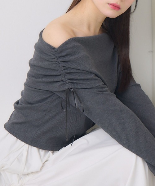 ems excite(エムズエキサイト)の「リボン付きオフショルCT(Tシャツ/カットソー・レディース・ブルー/ピンク/チャコールグレー・FREE)」の1枚目の写真