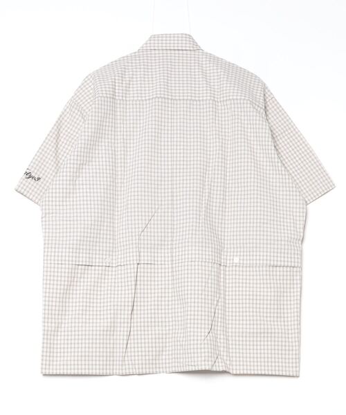 FAT(エフエイティー)の「MEGAFIELD(シャツ/ブラウス・メンズ・ブラック/ブラウン/オフホワイト・TITCH(M)/FAT(XL)/JUMBO(XXL)/SKINNY(L))」の4枚目の写真