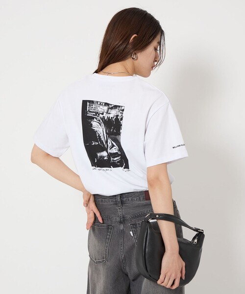 green label relaxing(グリーンレーベルリラクシング)の「【別注】<WILLIAM KLEIN>プリント Tシャツ(Tシャツ/カットソー・レディース・その他2/その他1・FREE)」の2枚目の写真