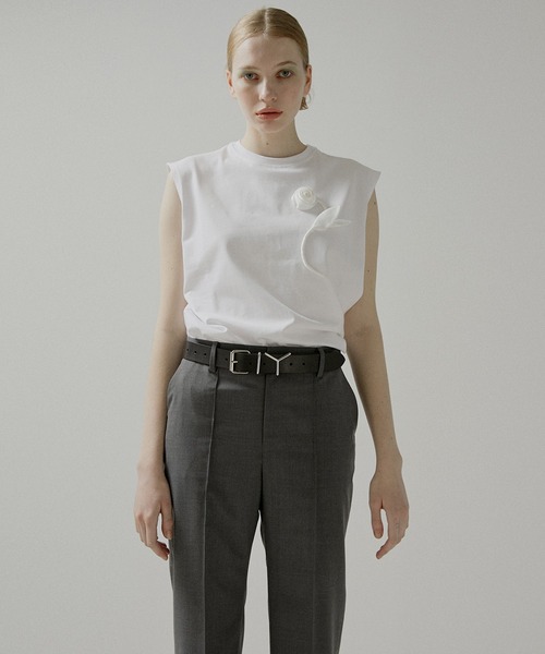 LE CIEL BLEU(ルシェルブルー)の「フラワーアップリケスリーブレスTシャツ / Flower Applique Sleveeless T-shirt(Tシャツ/カットソー・レディース・ブラック/ホワイト・FREE)」の22枚目の写真