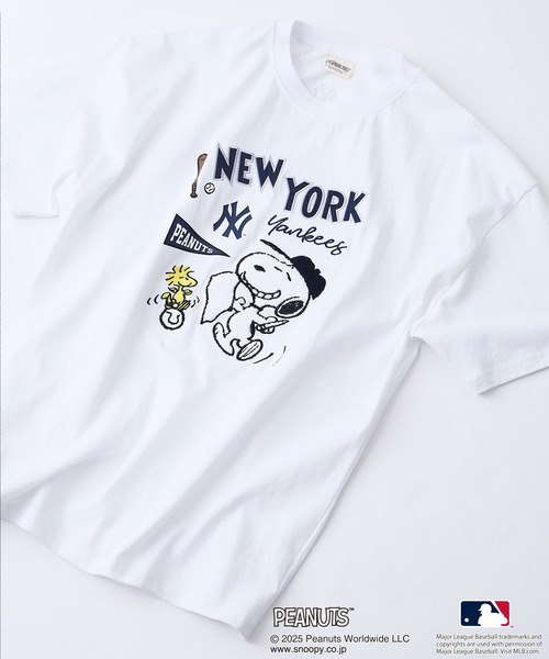 MLB(メジャーリーグベースボール)の「【PEANUTS×MLB】オリジナルデザイン Tシャツ ヤンキース ドジャース カブス(Tシャツ/カットソー・メンズ・パープル系その他/ホワイト系その他3/ブルー系その他2/ベージュ系その他/ホワイト系その他/ホワイト系その他2/ブラック系その他3/ベージュ系その他6/ブラック系その他6/ホワイト系その他4/ホワイト系その他5/ブルー系その他4/パープル系その他5/ベージュ系/ホワイト系1/ブルー系/ブラック系1/ブラック系その他7/ベージュ系その他7・X-LARGE/MEDIUM/LARGE)」の3枚目の写真
