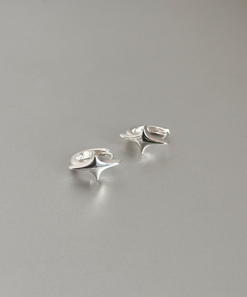 whoseA(フーシー)の「【silver925】4pointed starPierce/四芒星フープピアス(ピアス(両耳用)・レディース・シルバー・FREE)」の8枚目の写真