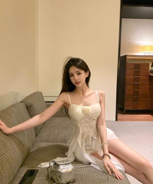 almo（アルモ）の「グランジフリルキャミソール(BQ)（キャミソール・レディース・ホワイト/ブラック・FREE）」の7枚目の写真