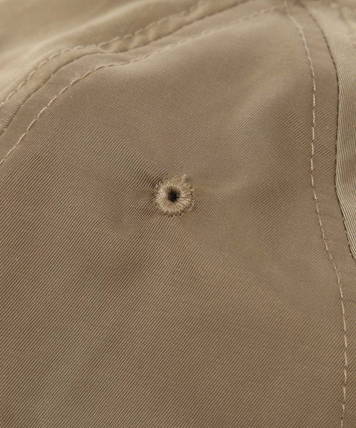 Andemiu（アンデミュウ）の「撥水キャップ418517（キャップ・レディース・ダークベージュ/ブラック・FREE）」の10枚目の写真