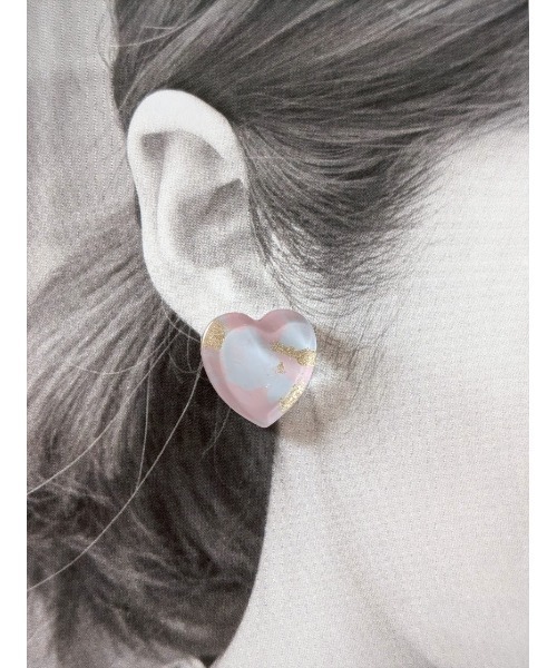 tone(トーン)の「【-HIGORO-】手書きアートピアス〈ハート〉(MA)(ピアス(両耳用)・レディース・ブルー系その他/ネイビー系/ピンク系その他・FREE)」の4枚目の写真