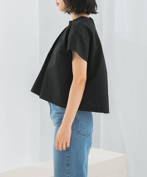 URBAN RESEARCH ROSSO WOMEN（アーバンリサーチ　ロッソ）の「シアサッカーショートギャザーブラウス（シャツ/ブラウス・レディース・ブラック/グリーン/ホワイト・FREE）」の22枚目の写真