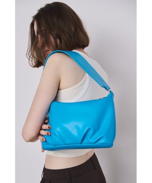 un/neu（アンノイ）の「ワイドハンドルタックミニバッグ（ハンドバッグ・レディース・ブルー/カーキ/ブラック・FREE）」の13枚目の写真