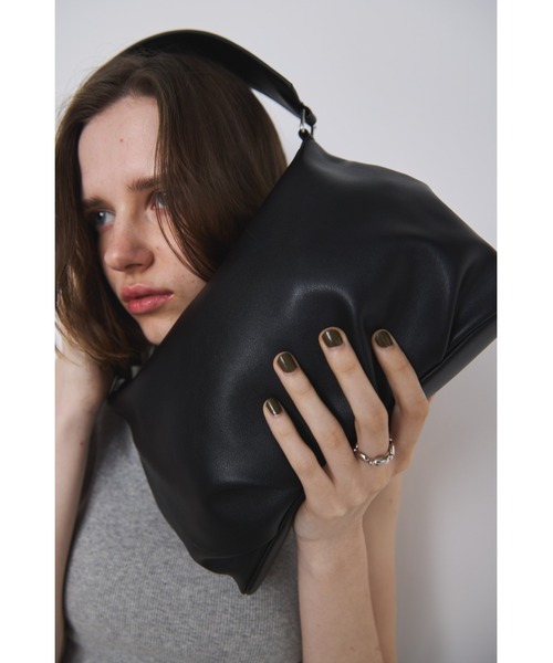 un/neu（アンノイ）の「ワイドハンドルタックミニバッグ（ハンドバッグ・レディース・ブルー/カーキ/ブラック・FREE）」の22枚目の写真