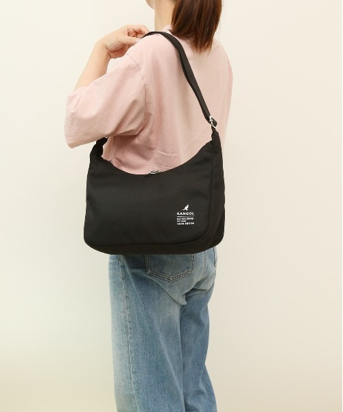 KANGOL(カンゴール)の「KANGOL KGC-1 ショルダーバッグ(ショルダーバッグ・レディース・ブラック/ホワイト/ベージュ・FREE)」の1枚目の写真