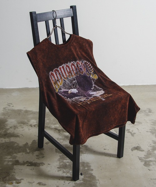 Revo.（レボ）の「グランジ フェード加工 ロック グラフィックプリント オーバーサイズ ノースリーブTシャツ（Tシャツ/カットソー・メンズ・グレー/ブラウン/ブラック/ブラック系その他2/グレー系その他/ブラック系その他・M/L）」の6枚目の写真