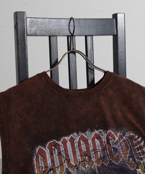 Revo.（レボ）の「グランジ フェード加工 ロック グラフィックプリント オーバーサイズ ノースリーブTシャツ（Tシャツ/カットソー・メンズ・グレー/ブラウン/ブラック/ブラック系その他2/グレー系その他/ブラック系その他・M/L）」の12枚目の写真