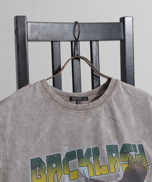 Revo.（レボ）の「グランジ フェード加工 ロック グラフィックプリント オーバーサイズ ノースリーブTシャツ（Tシャツ/カットソー・メンズ・グレー/ブラウン/ブラック/ブラック系その他2/グレー系その他/ブラック系その他・M/L）」の18枚目の写真