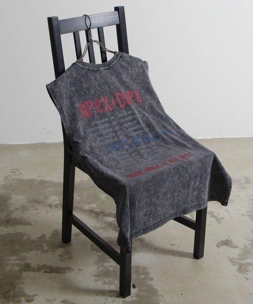 Revo.（レボ）の「グランジ フェード加工 ロック グラフィックプリント オーバーサイズ ノースリーブTシャツ（Tシャツ/カットソー・メンズ・グレー/ブラウン/ブラック/ブラック系その他2/グレー系その他/ブラック系その他・M/L）」の8枚目の写真