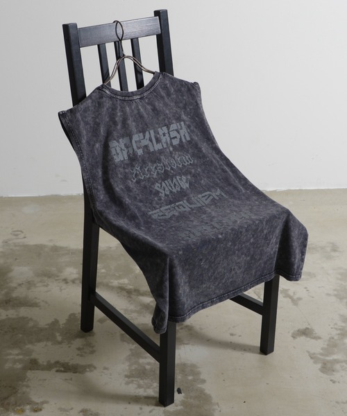 Revo.（レボ）の「グランジ フェード加工 ロック グラフィックプリント オーバーサイズ ノースリーブTシャツ（Tシャツ/カットソー・メンズ・グレー/ブラウン/ブラック/ブラック系その他2/グレー系その他/ブラック系その他・M/L）」の14枚目の写真